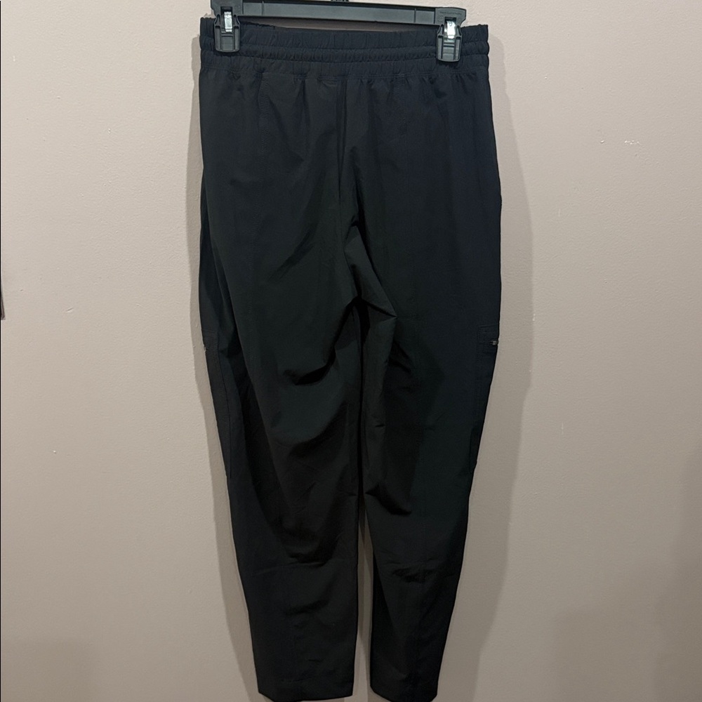 Athleta High Road Cargo Pant for Men or Women in Black - Picture 8 of 9